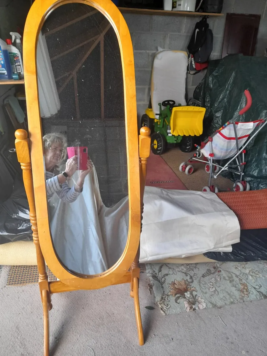 Mirror - Image 1