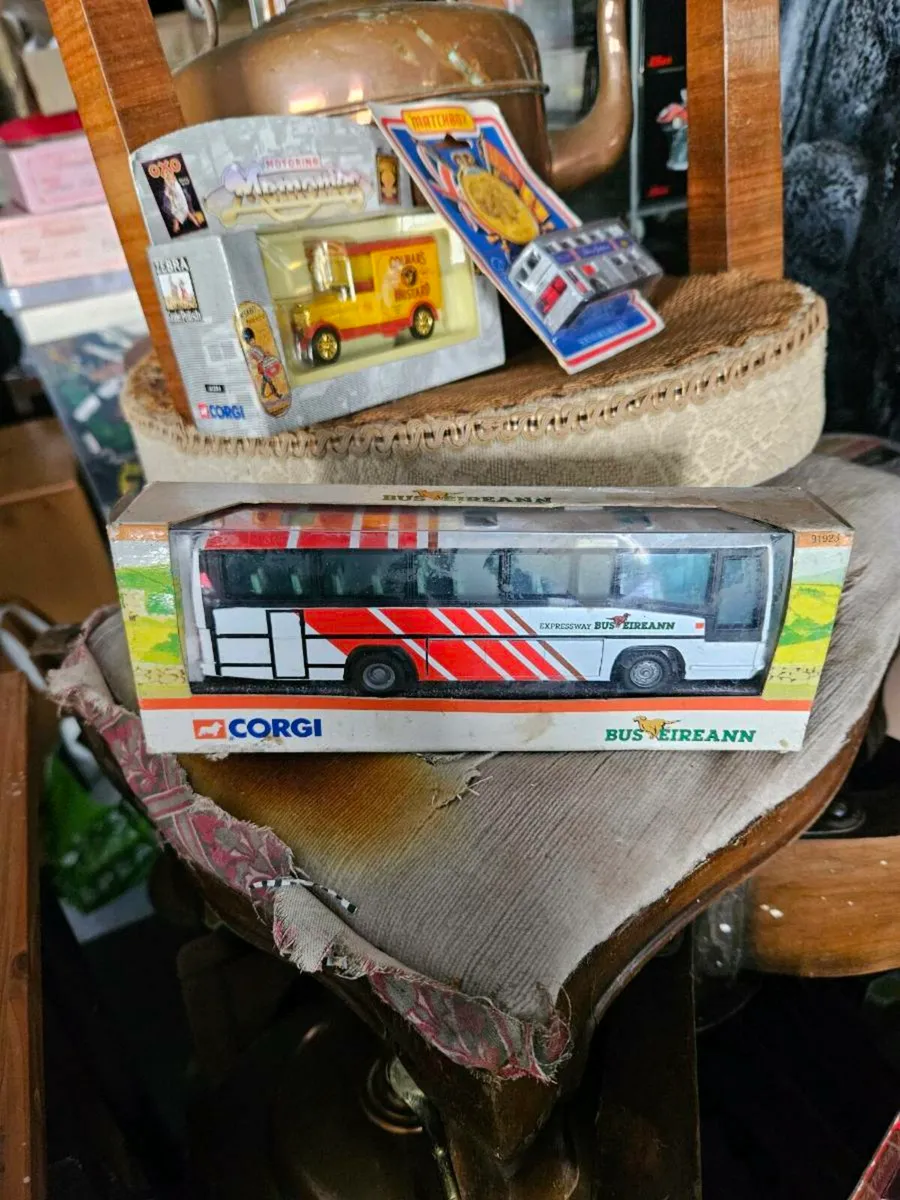Corgi Bus Eireann Bus - Image 1
