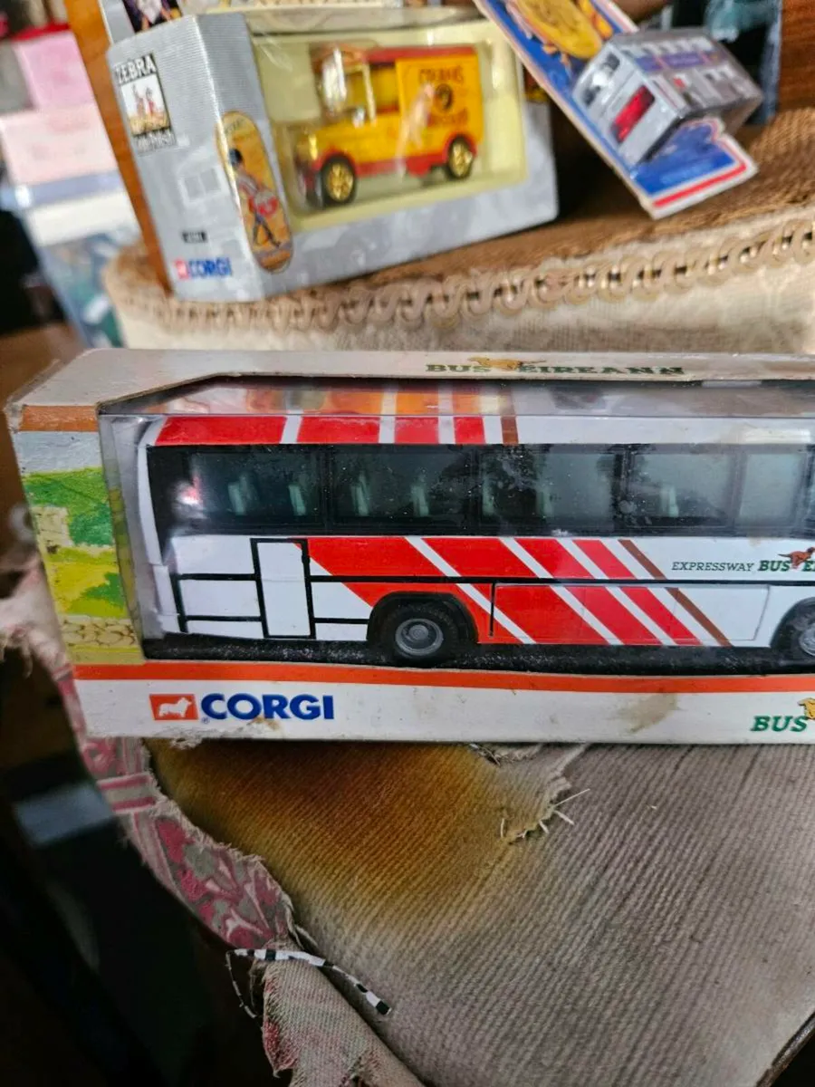 Corgi Bus Eireann Bus - Image 3