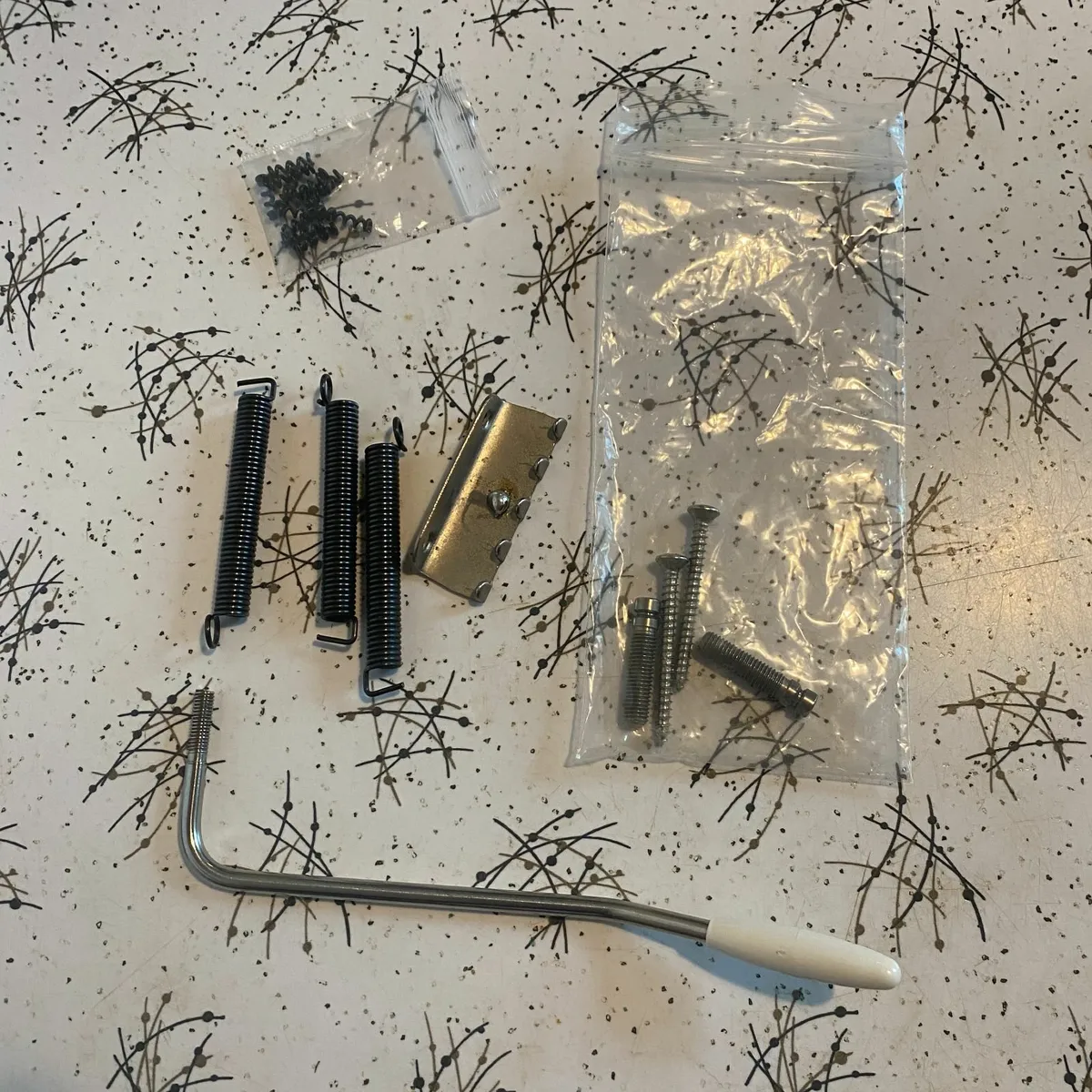 Fender American Standard Strat Tremolo Kit - Image 4