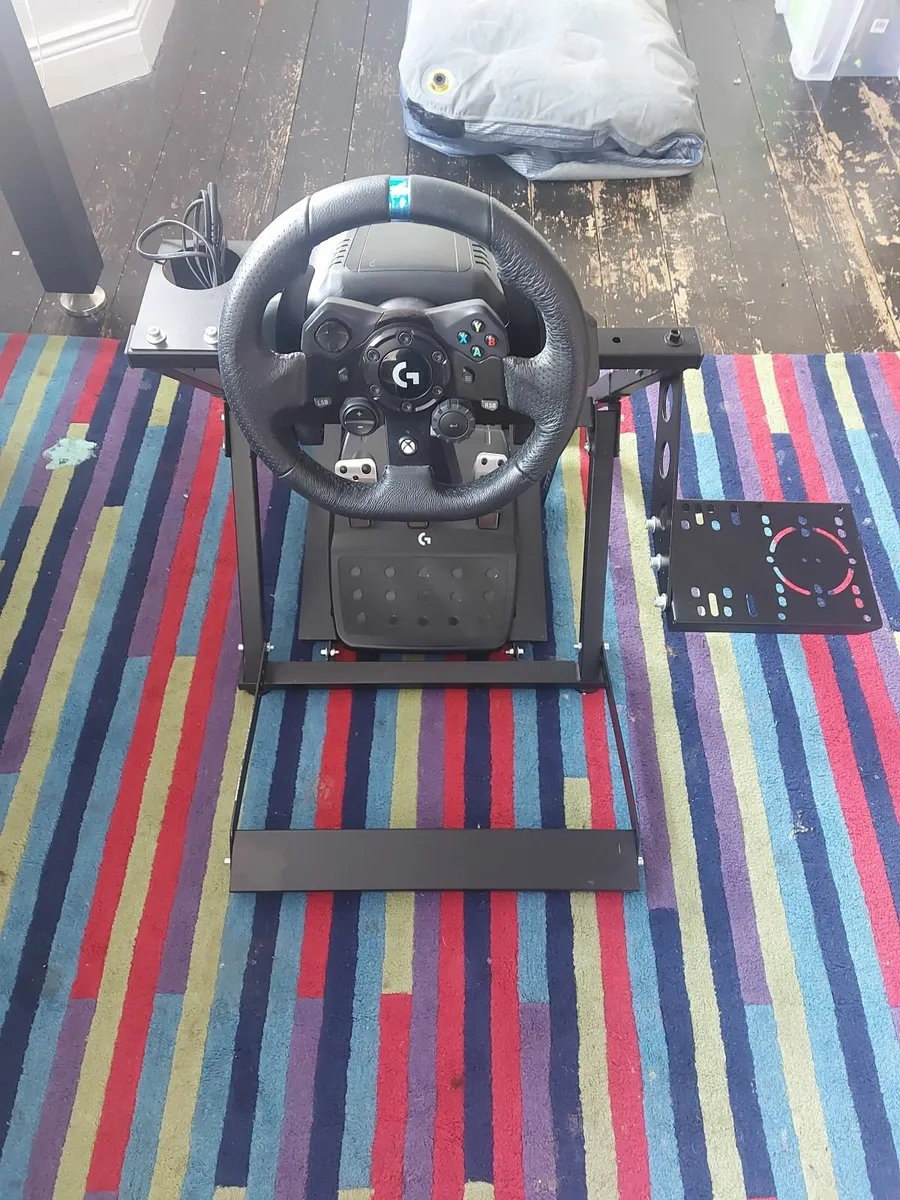 Gaming steering wheel with pedals and stand - Image 2