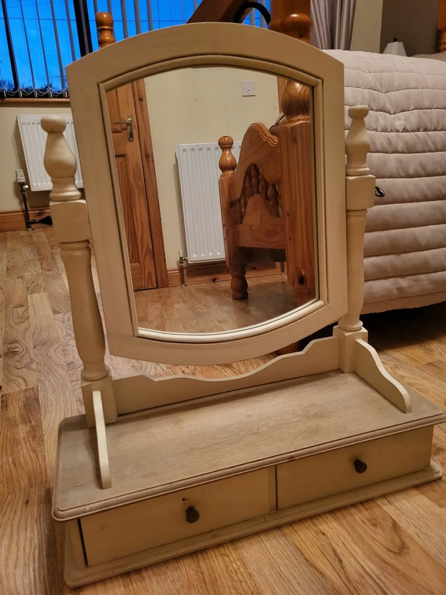 Dressing Table Mirror - Image 1