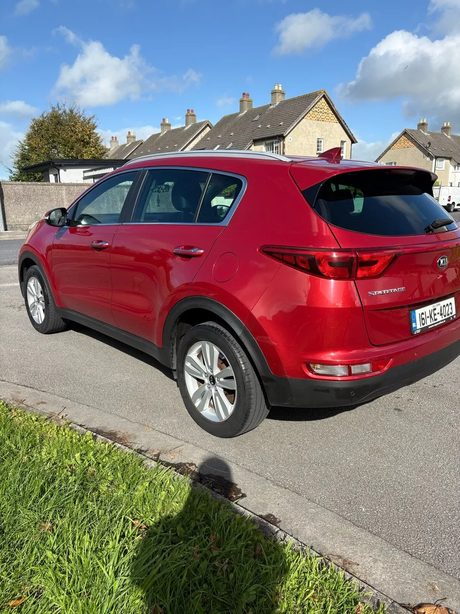 KIA SPORTAGE 1.7 D NCT AND TAX - Image 3