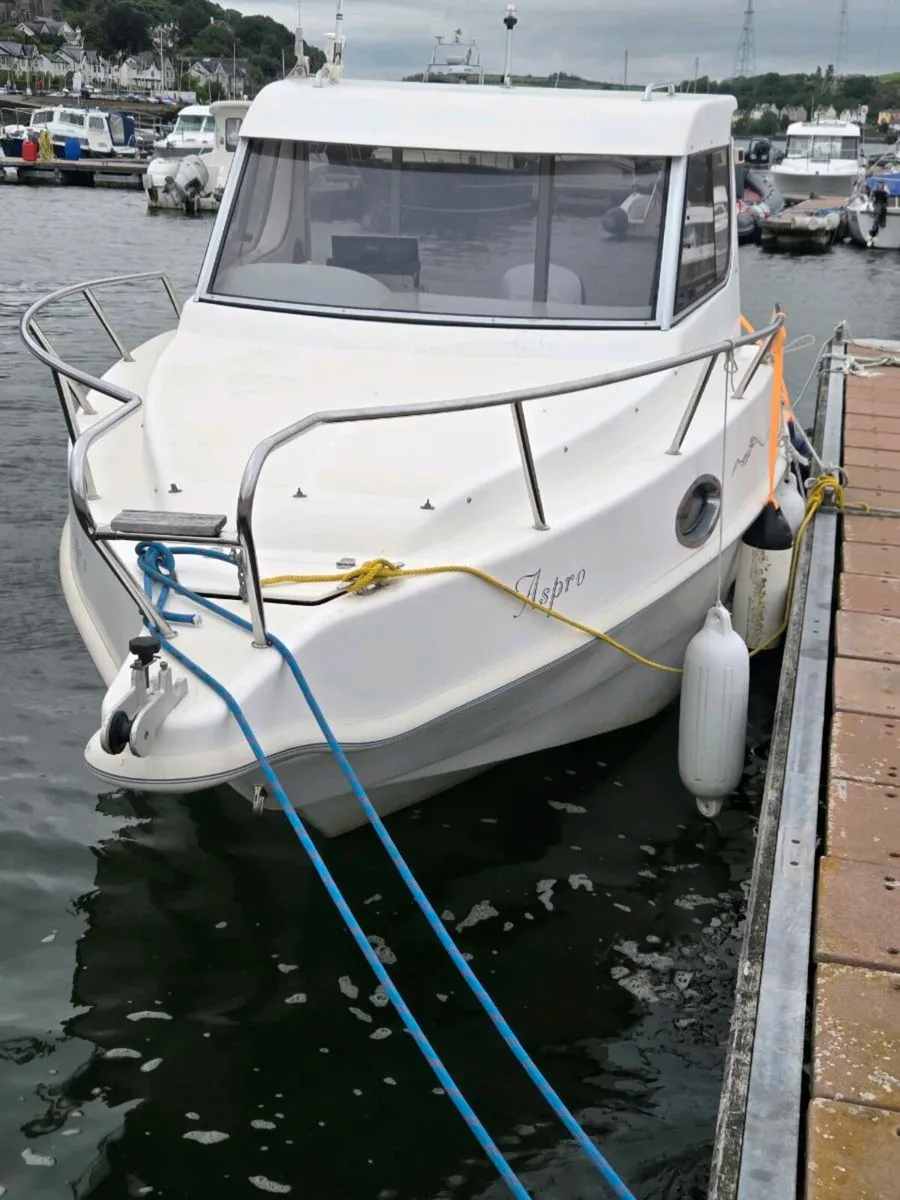 Saver Manta Fisher Power Boat - Image 3