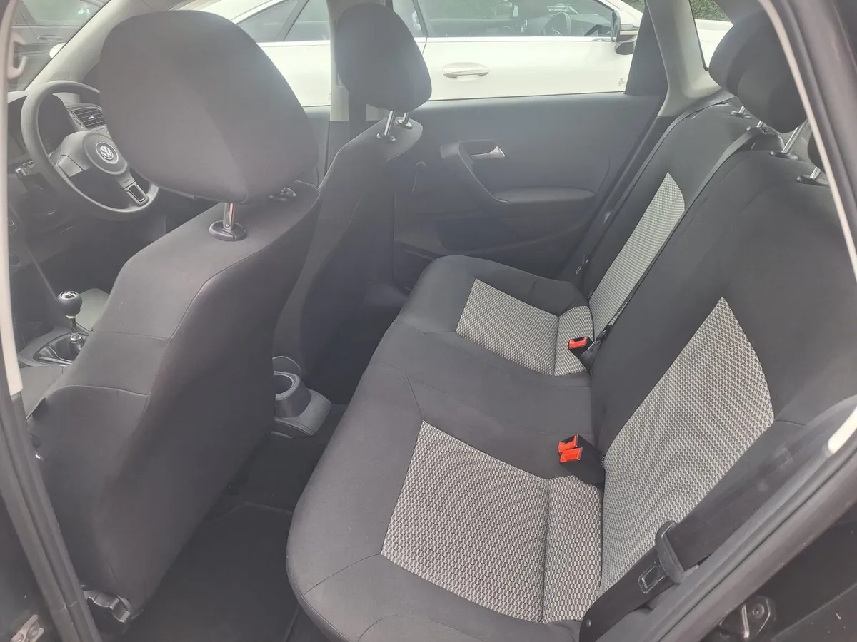 Volkswagen Polo 2011 - Image 3