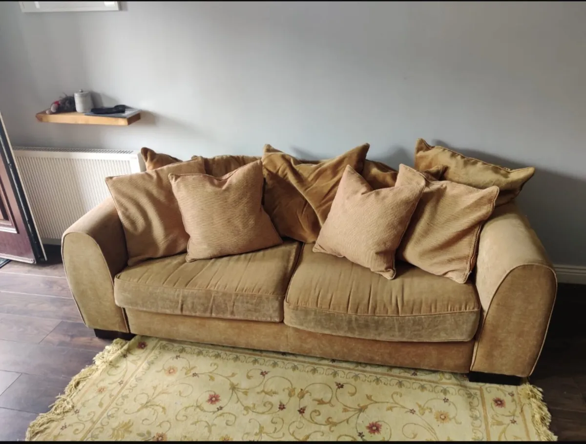 Couch / Sofa - Image 1