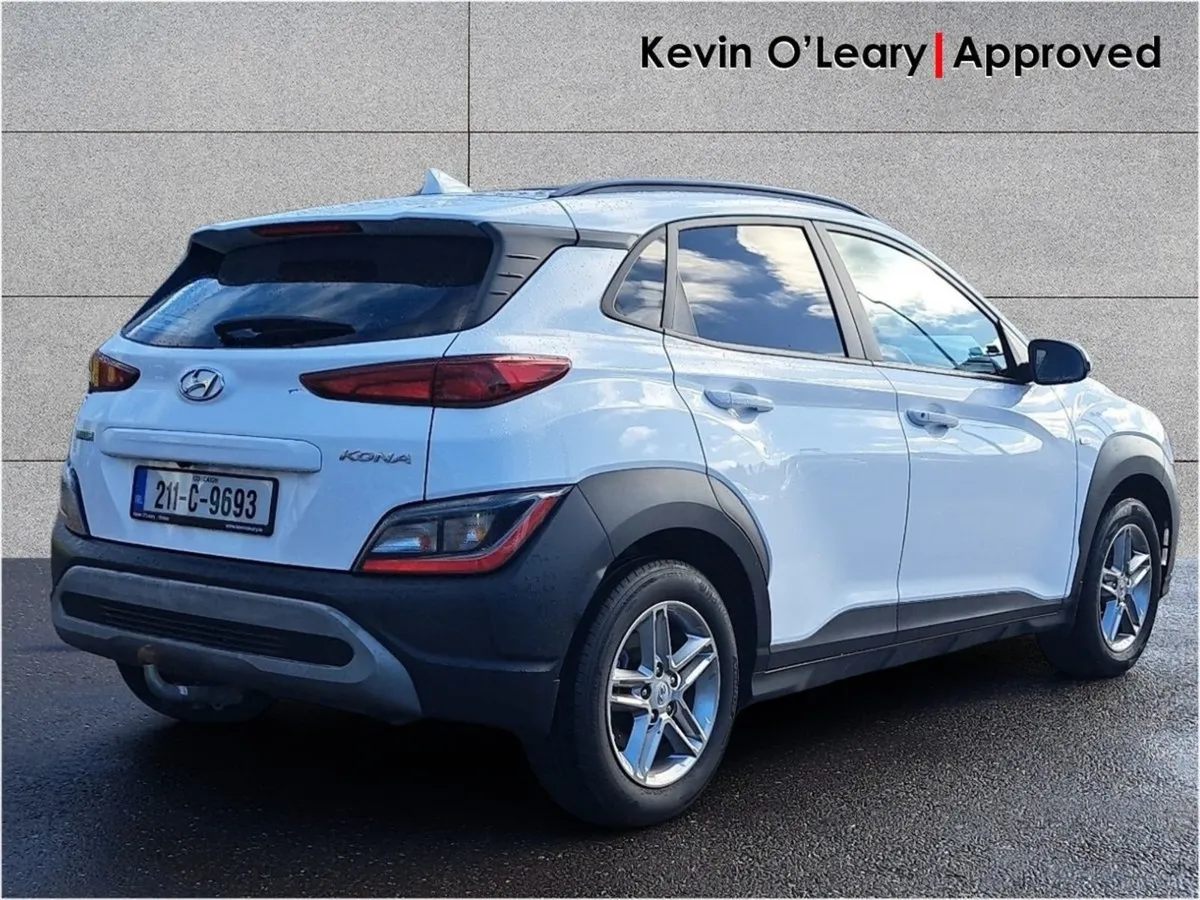 Hyundai Kona Comfort Mild Hybrid Commercial - Image 3