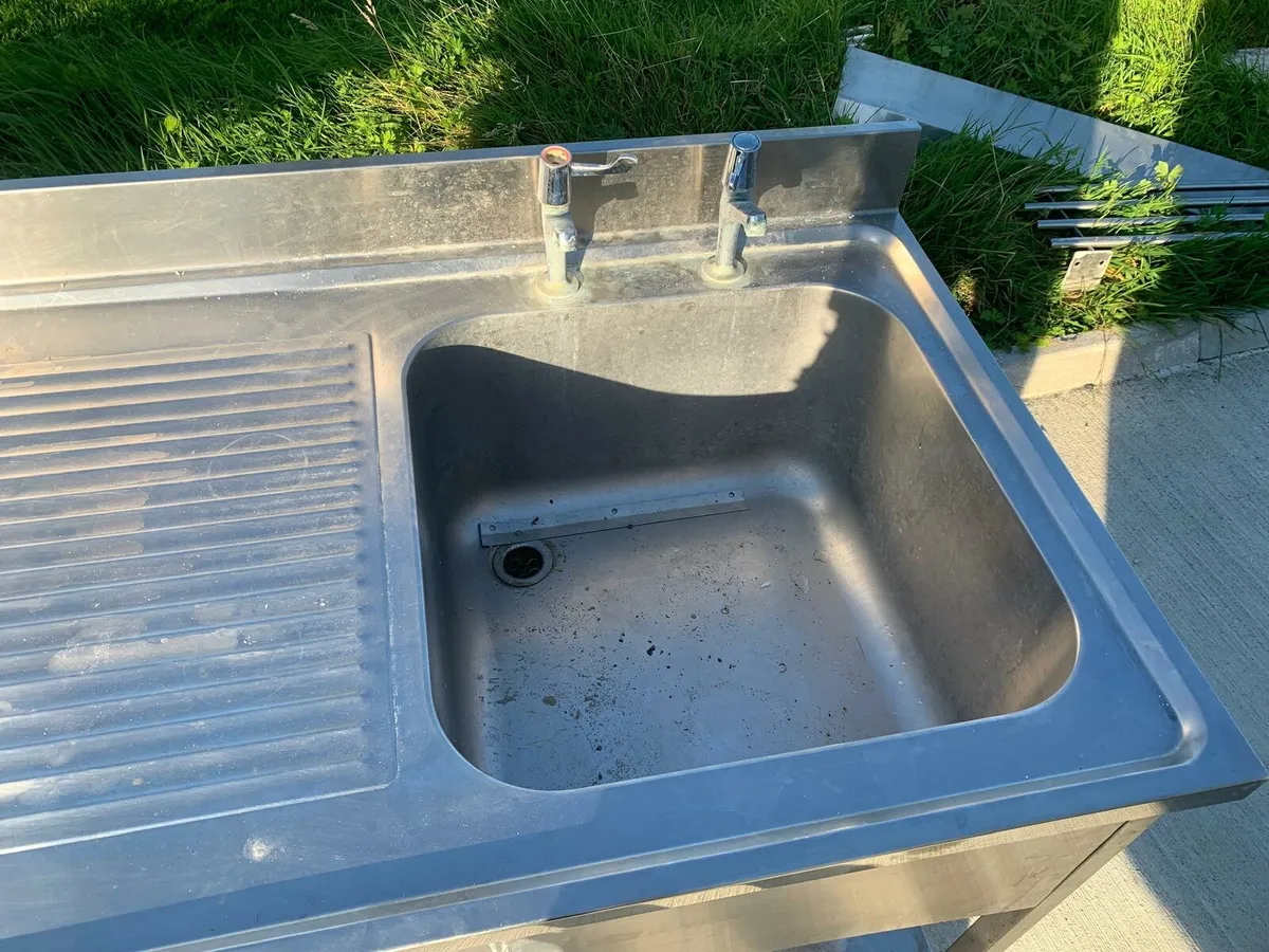 Stainless steel sinks - Image 2