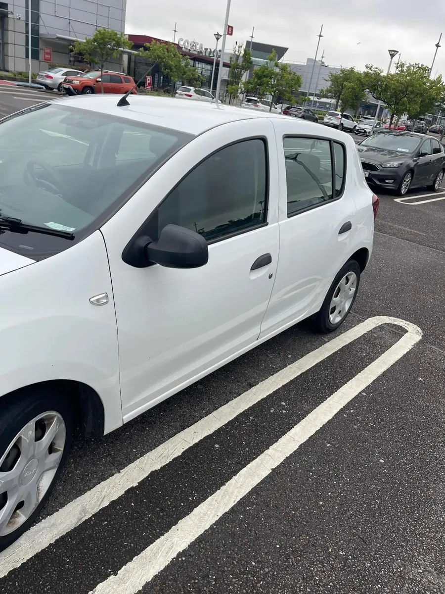 Dacia Sandero 2019 - Image 2