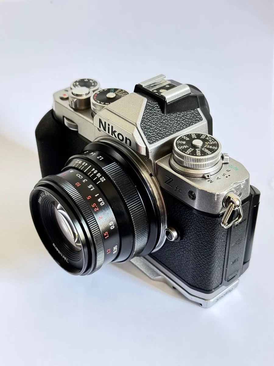 Nikon Z fc DX Mirrorless Camera + 7artisans 35mm - Image 1