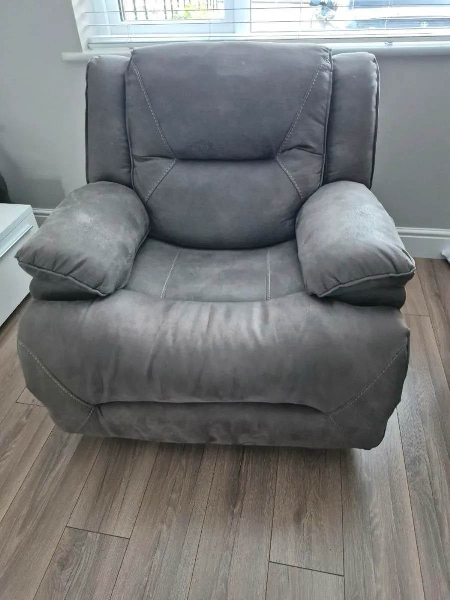 2+1 recliner - Image 4