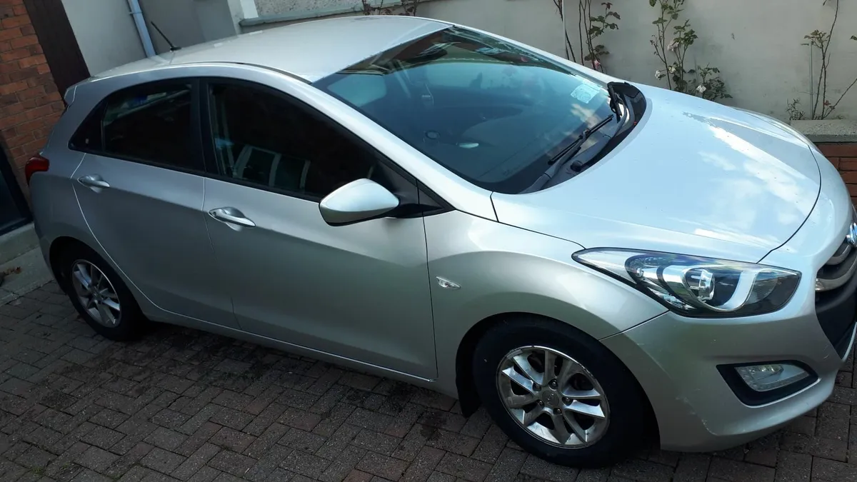 Hyundai i30 2012 - Image 2