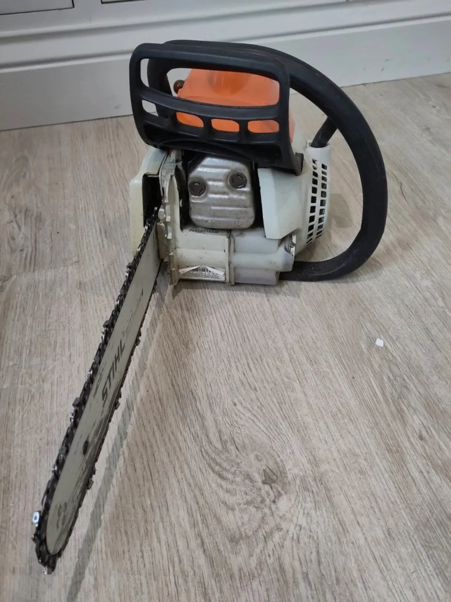 Stihl MS181Cbe Chainsaw - Image 2