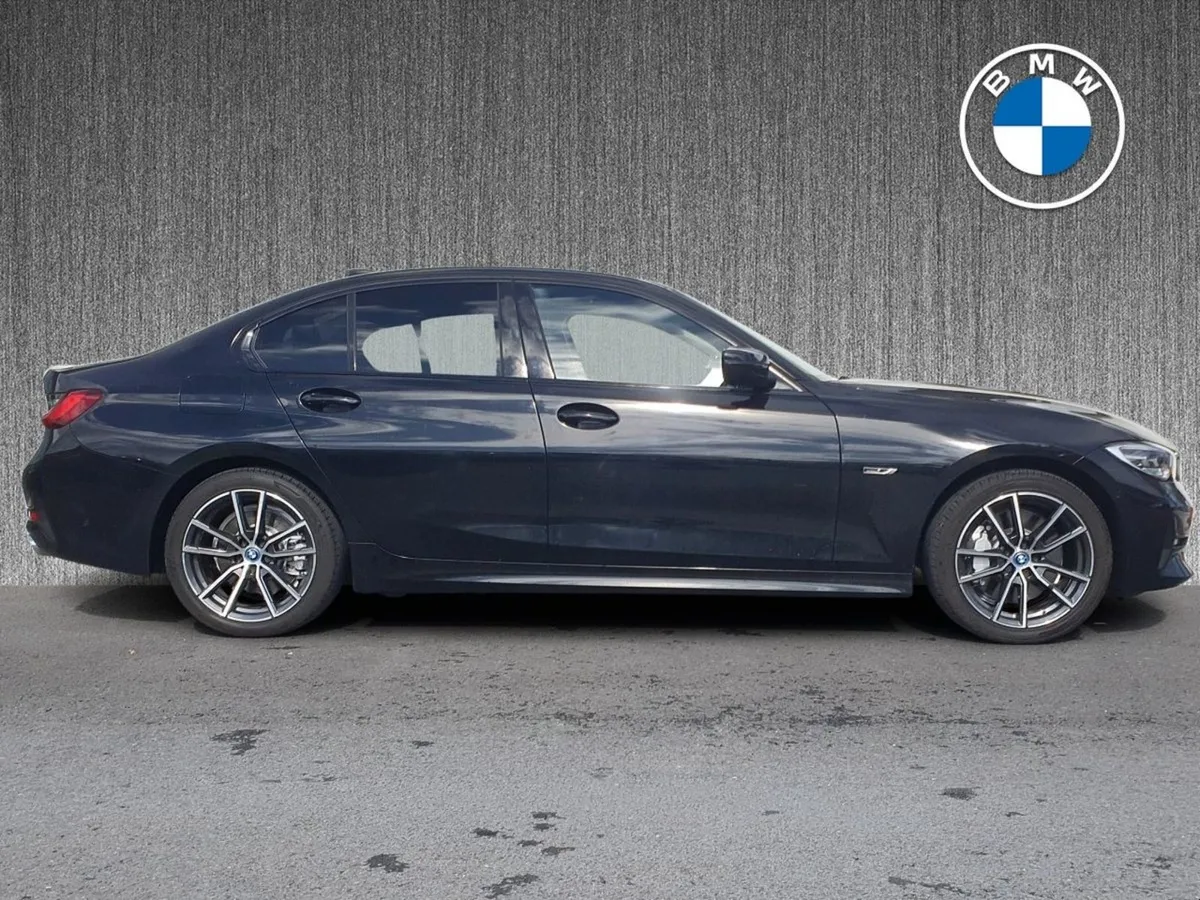 BMW 3 Series 330e Sport Pro Auto - Image 3