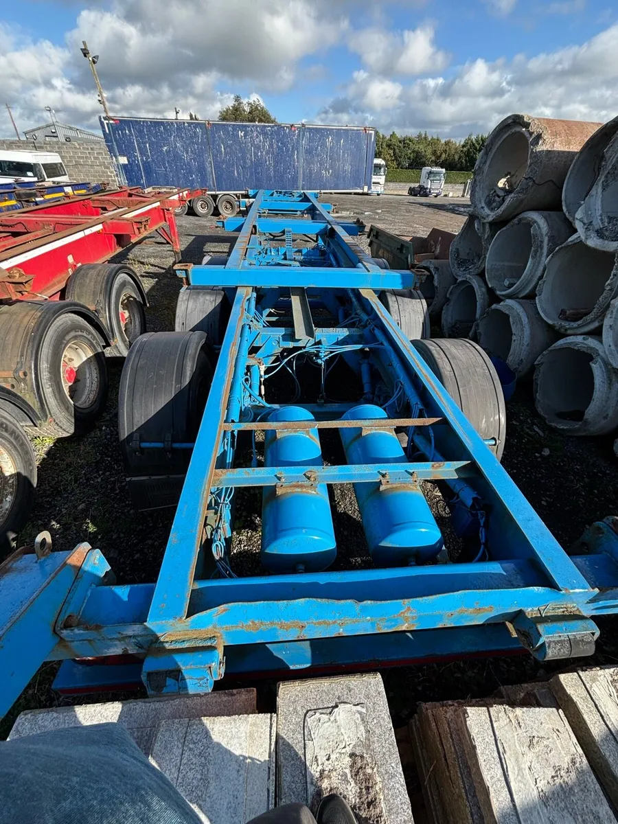 4 SKELLY. Trailers. - Image 3