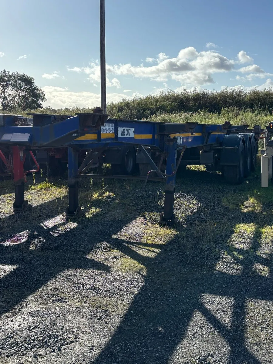 4 SKELLY. Trailers. - Image 4