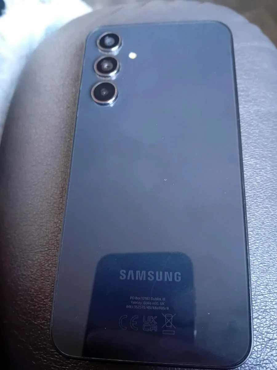 Samsung Phone for sale - Image 1
