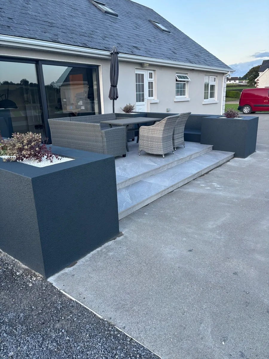 Builder - Image 2