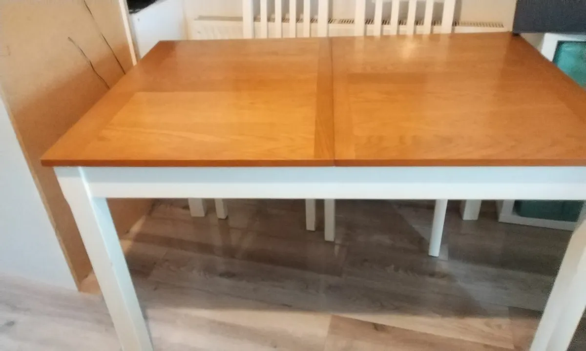 Dining room table and chairs - Image 4