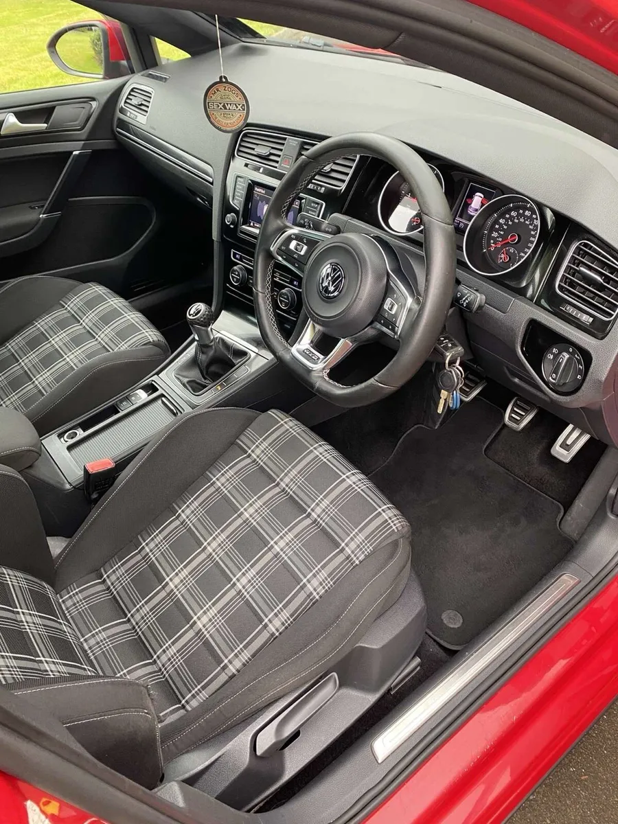 2015 Golf Gtd - Image 4