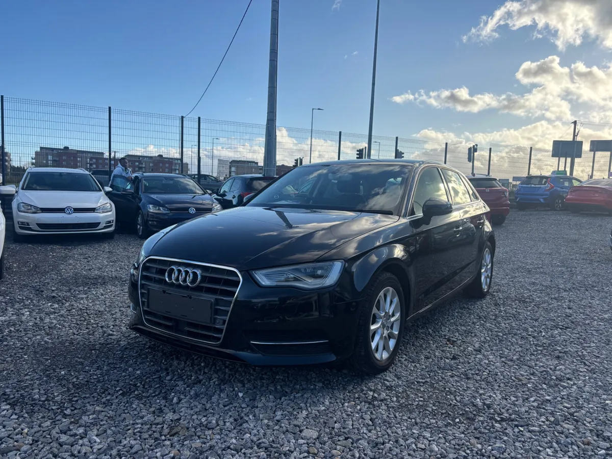 1.4 TFSI AUTO SPORTBACK*LOW MILEAGE* - Image 2
