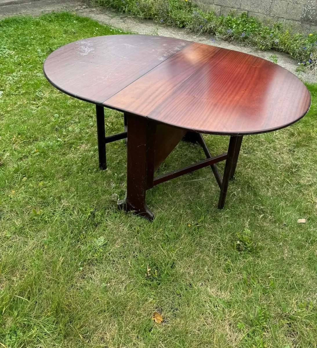 Dining table