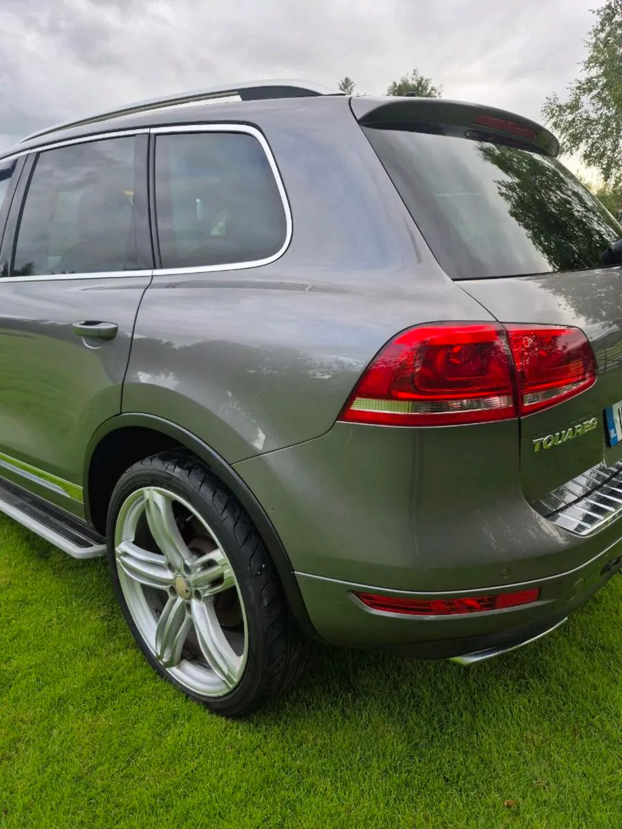 Volkswagen Touareg - Image 4