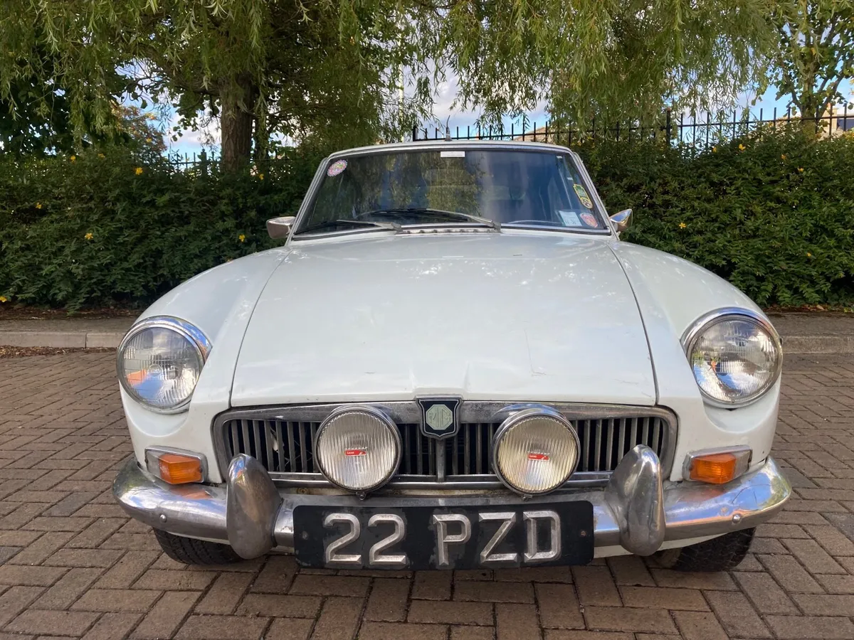 1973 MG B GT - Image 1
