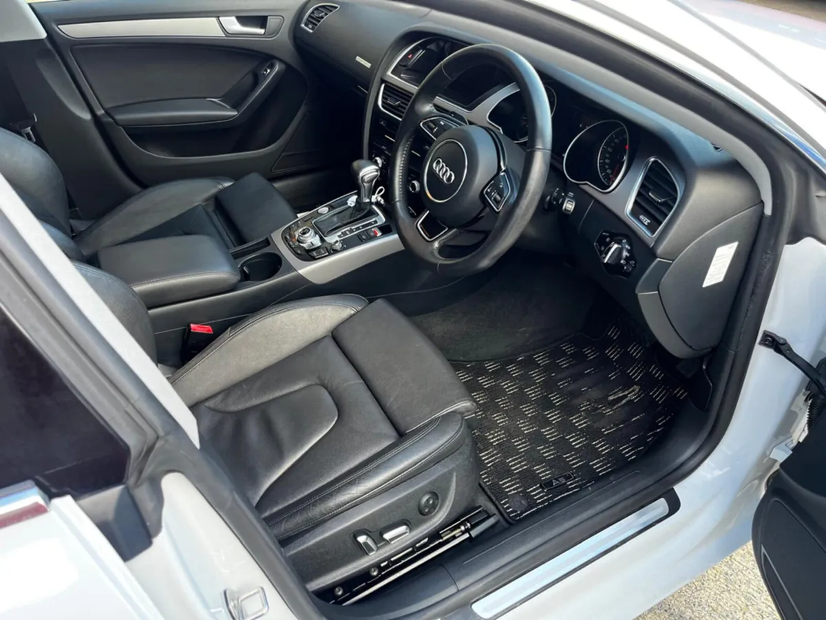 Audi A5 QUATTRO S-LINE S-TRONIC AUTOMATIC - Image 4