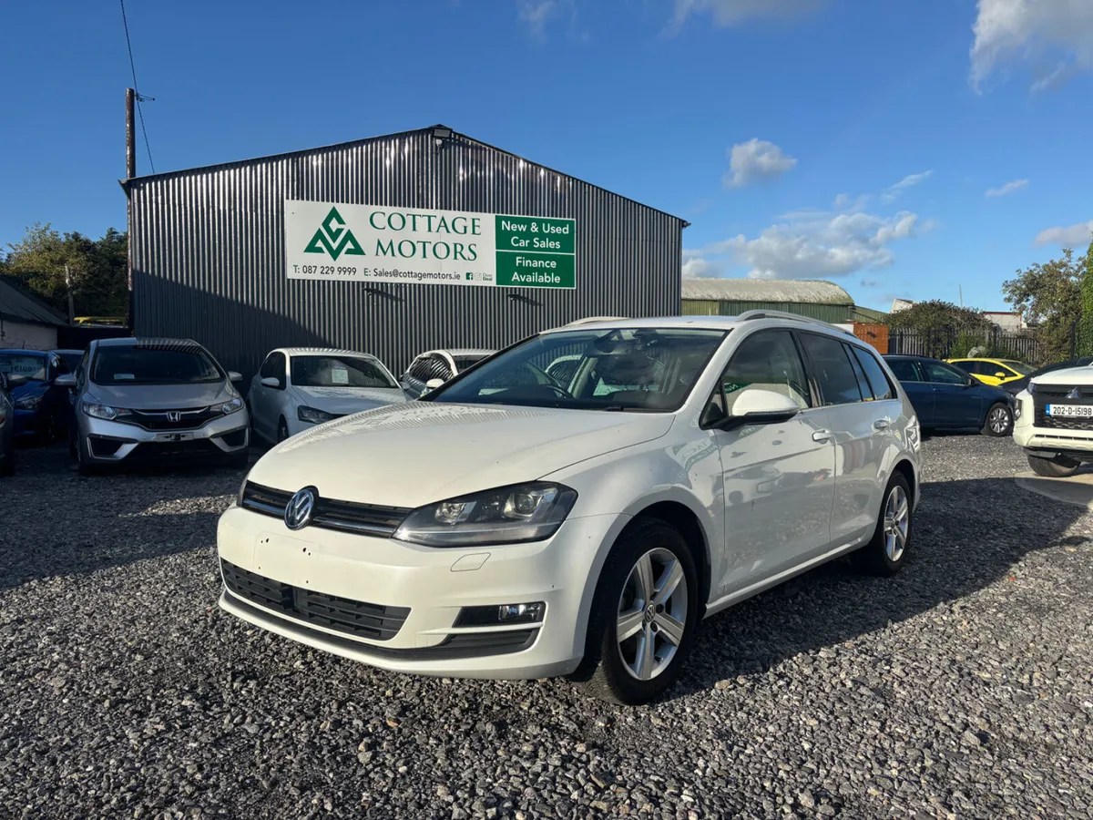 Volkswagen Golf Estate - Image 1