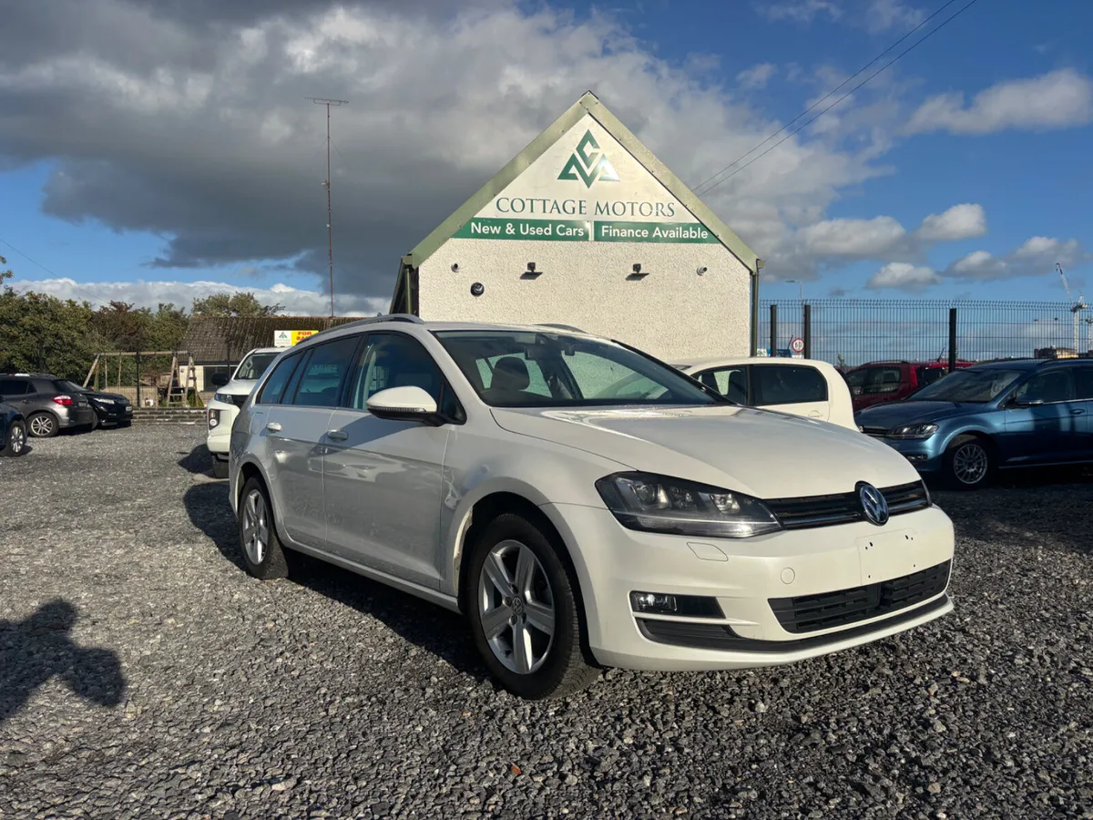 Volkswagen Golf Estate - Image 2