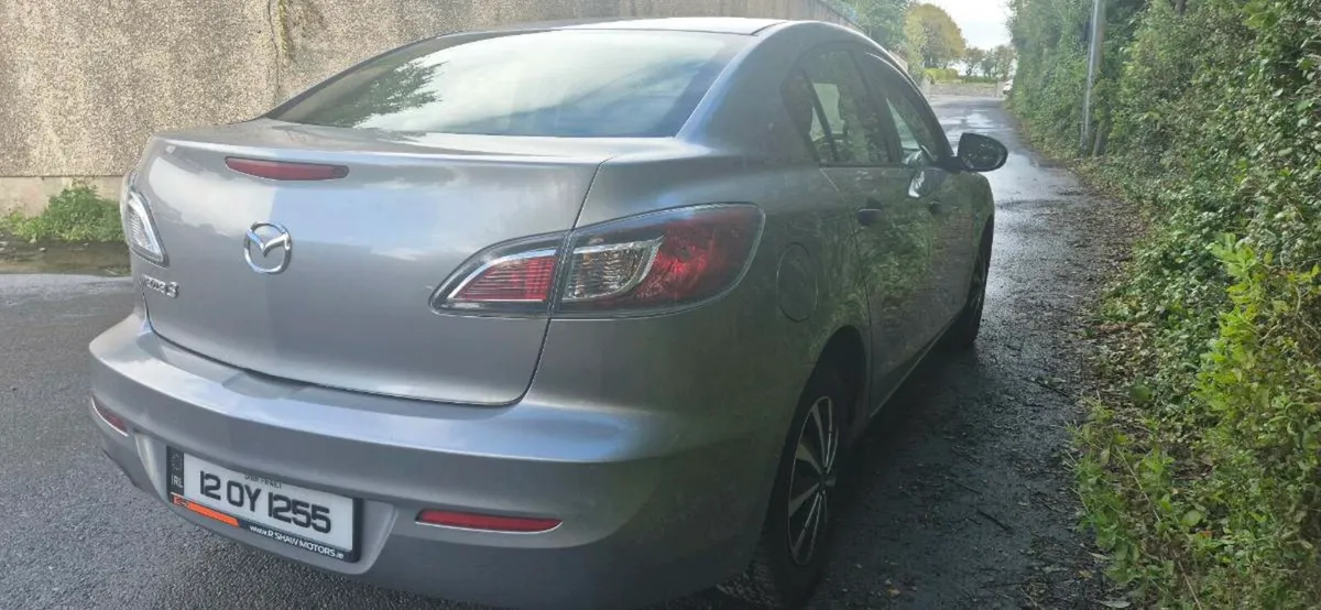 12 MAZDA 3 1,6 D NCT 12/2025 PRICE 2450 EUR - Image 4