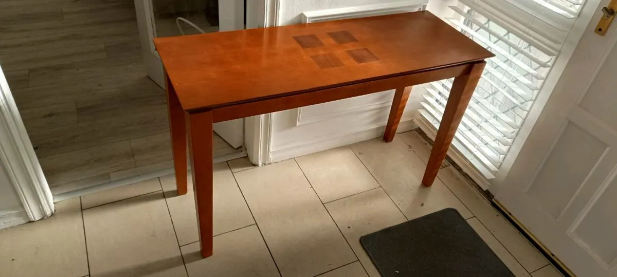 Console Table - Image 1