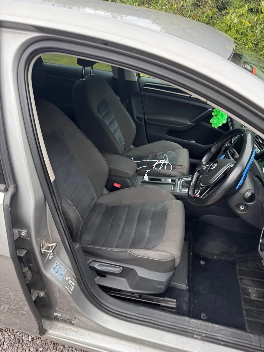 Volkswagen Golf DSG 2014 - Image 2