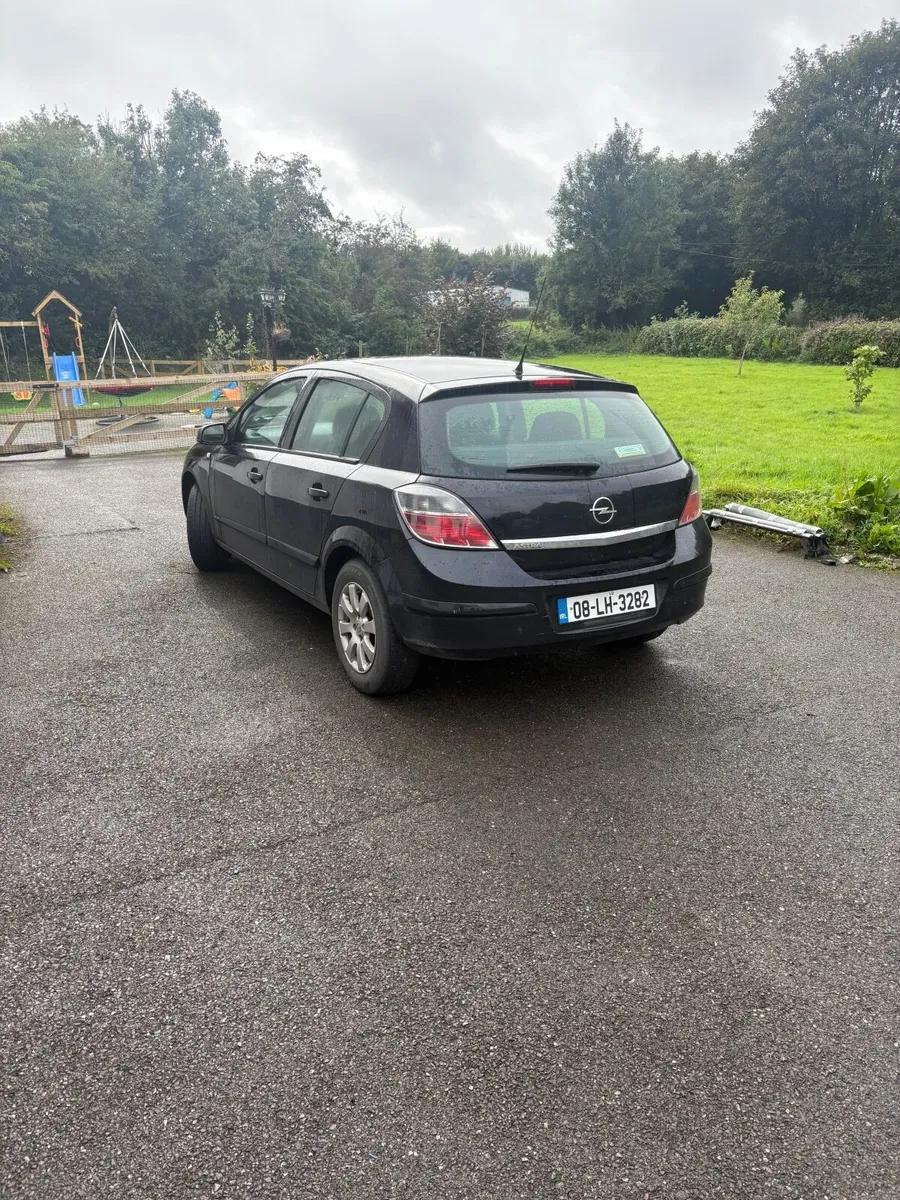 Opel Astra 2008 - Image 2