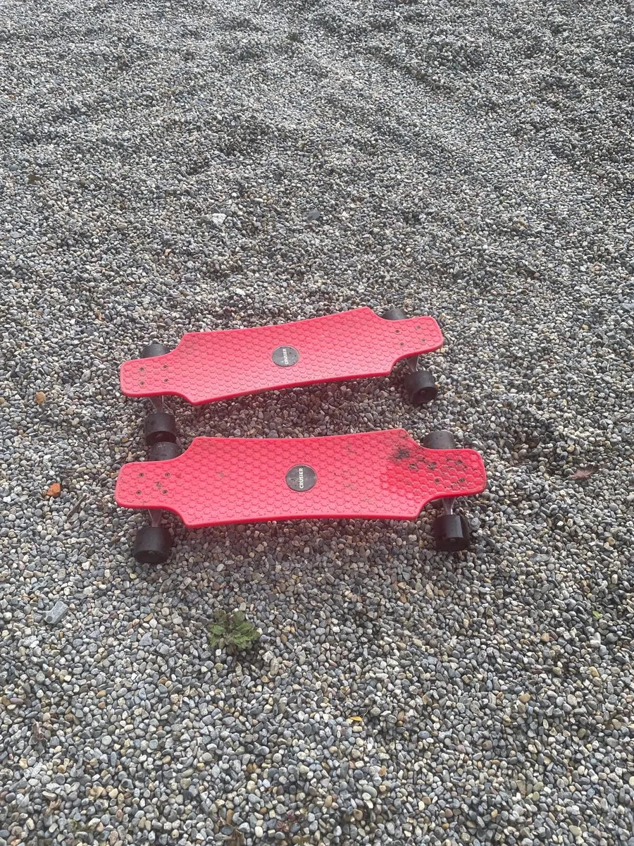 Skateboard - Image 2