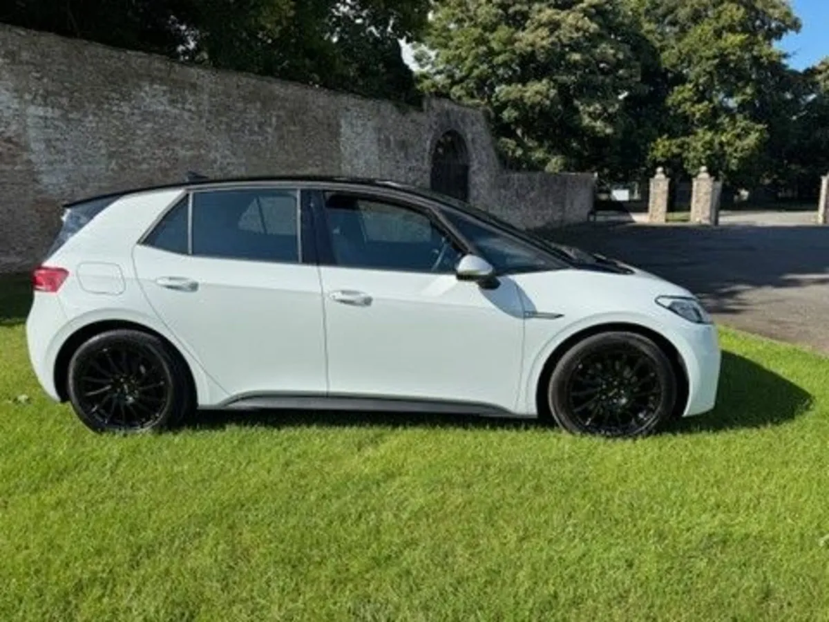 Volkswagen ID.3 2022 - Image 2