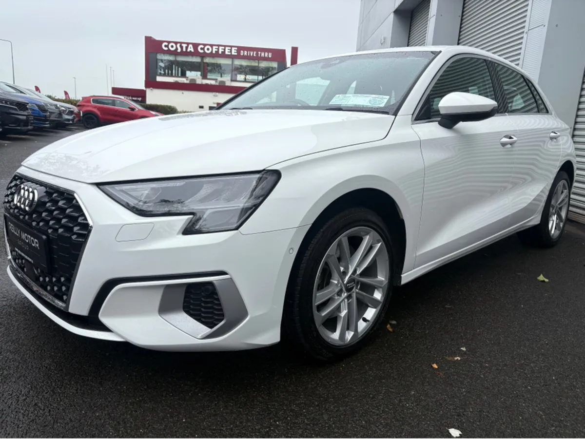 Audi A3 2.0 DIESEL SPORTBACK SE - Image 3