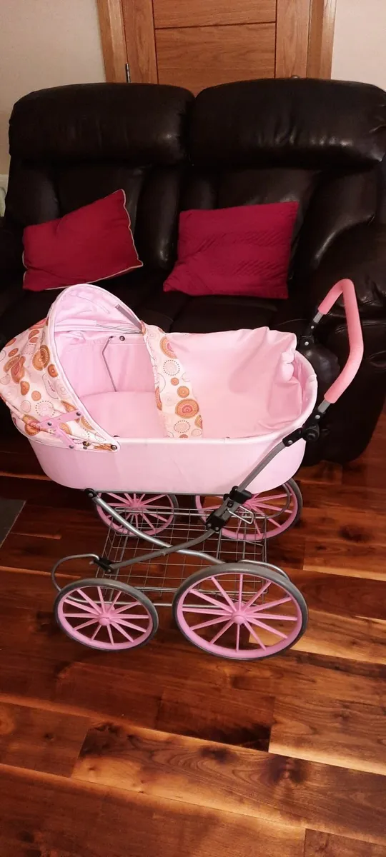 Dolls vintage pram pink - Image 1
