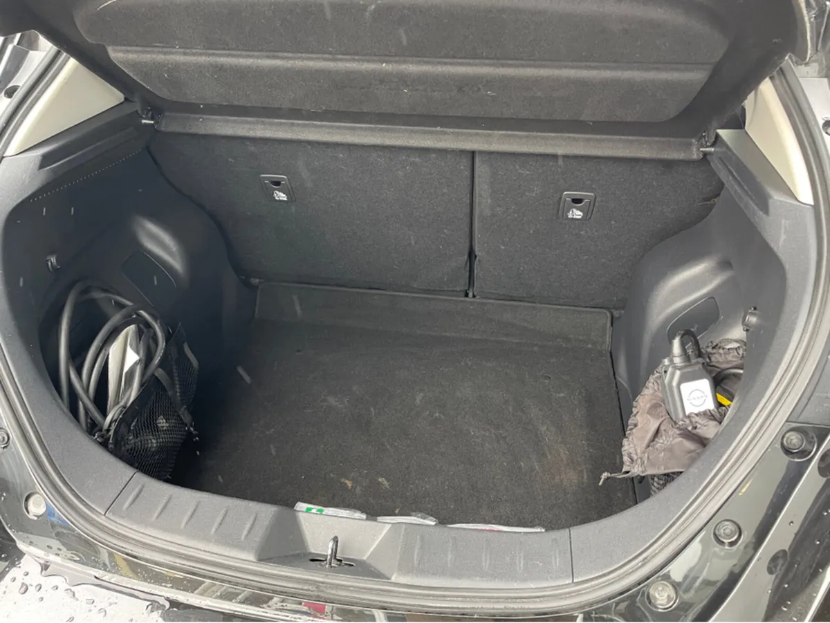 Nissan Leaf EV SV PREMIUM 40KW MY22 4 - Image 4
