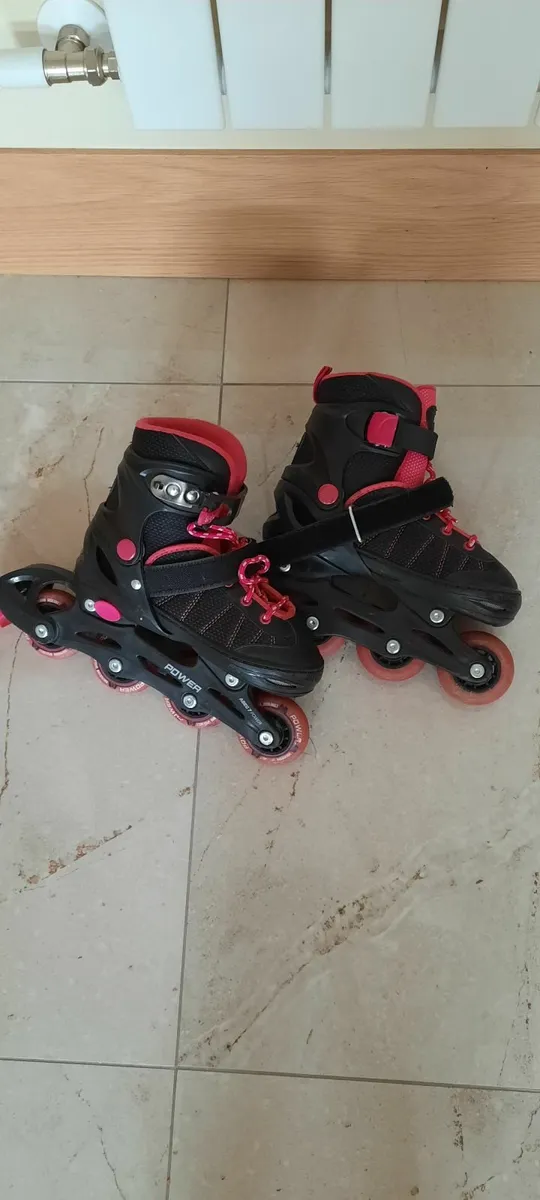Girls rollerblades  adjustable size 12 -1.5 - Image 1