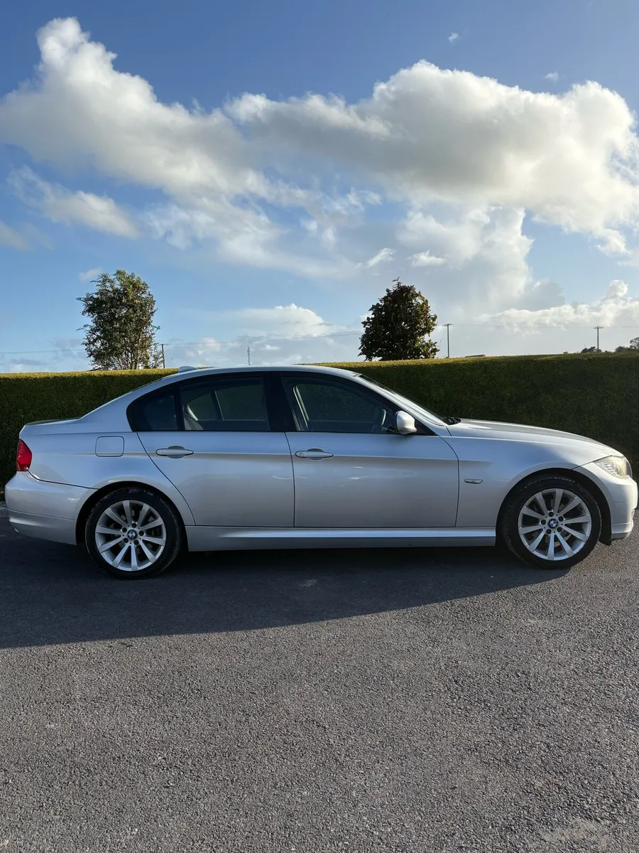 BMW 318D SE - Image 3