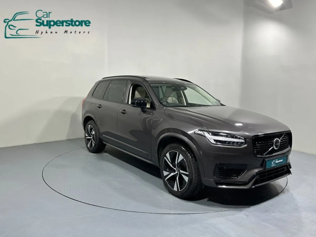 Volvo XC90 Dark Theme AWD 7 Seater 231 - Image 1