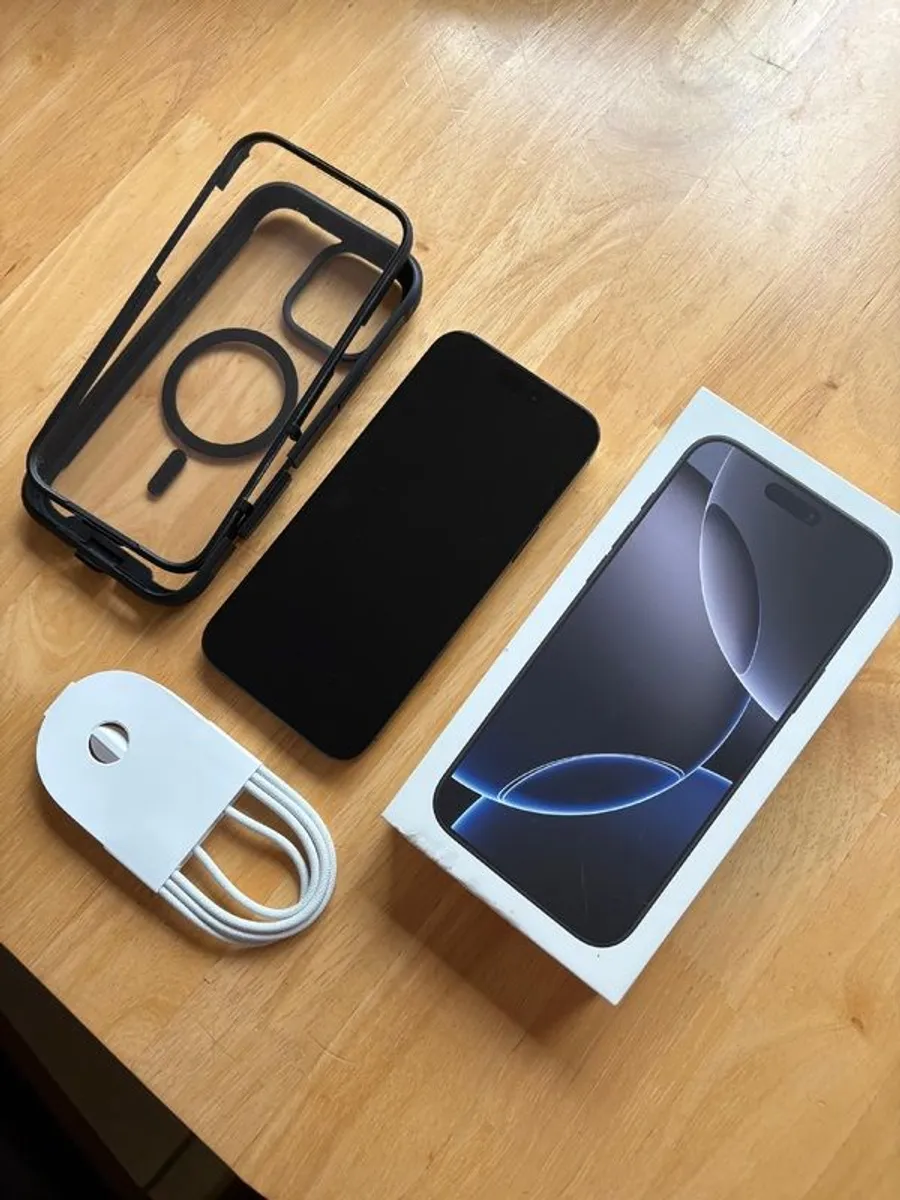 iPhone 16 Pro Max 512GB - Still in warranty - Image 4