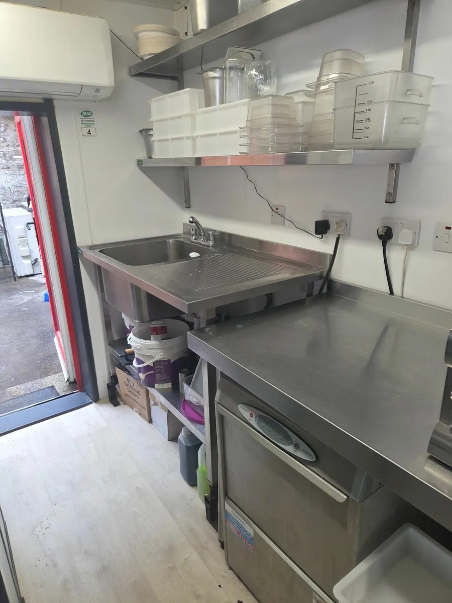 Kitchen - Image 3