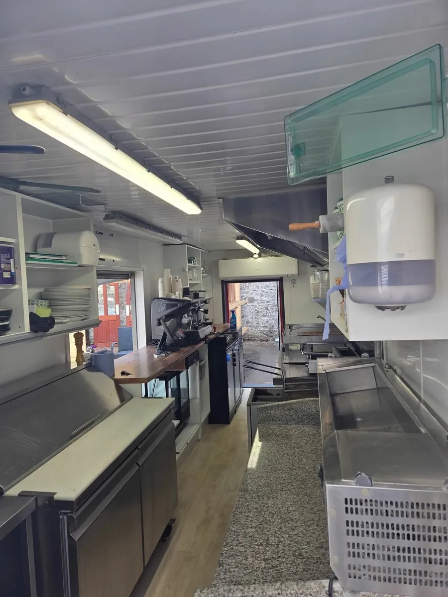 Kitchen - Image 4