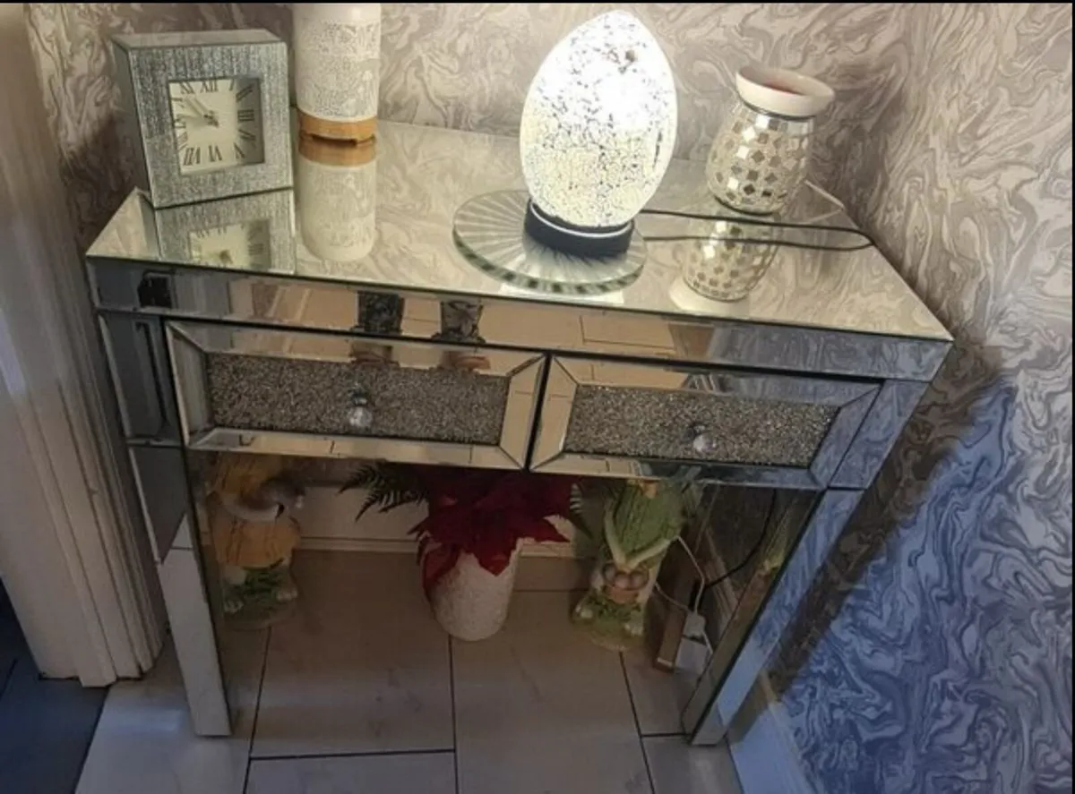 Hall table and mirror - Image 3