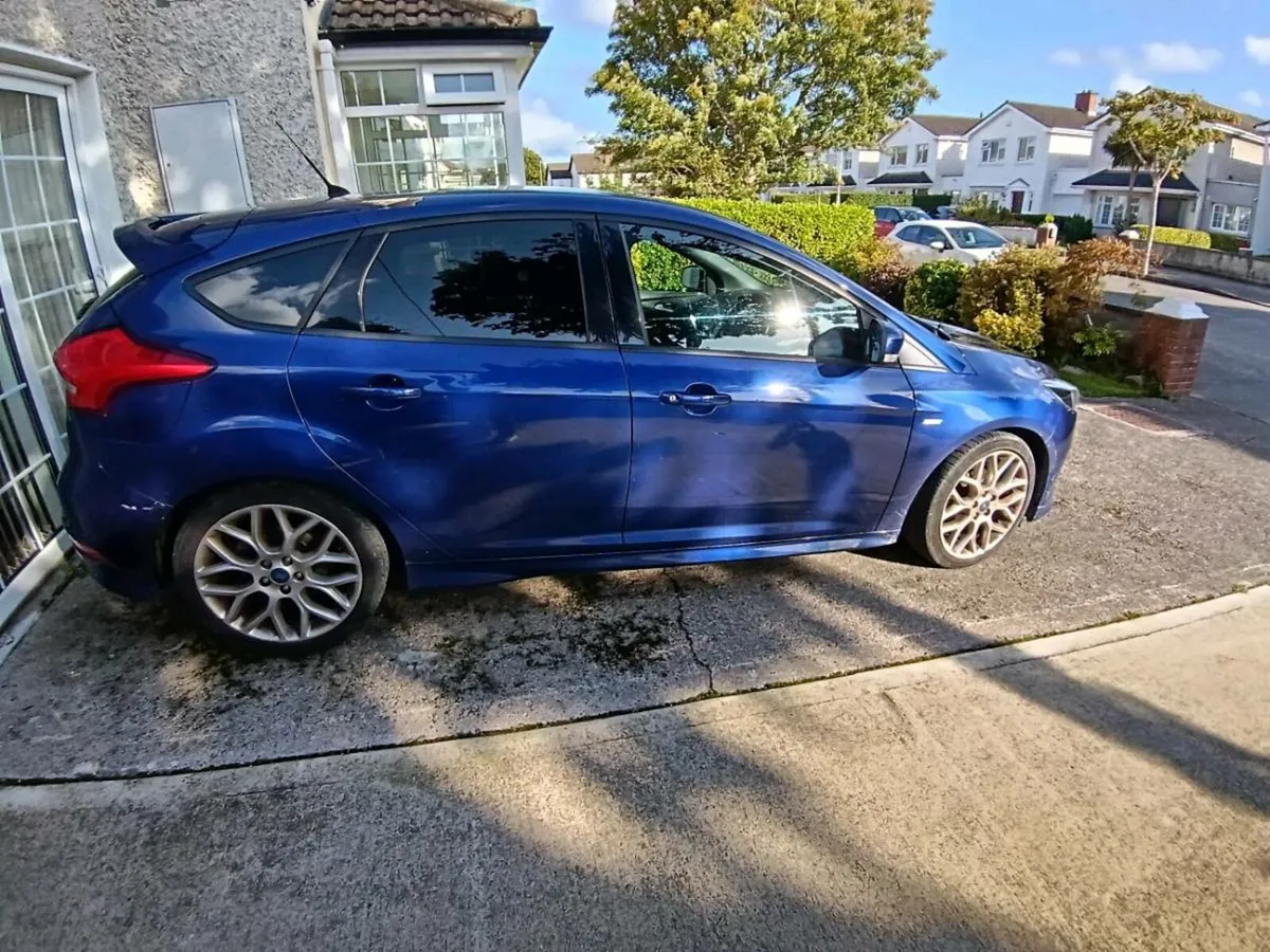 2016 Ford Focus ST Line - Image 3