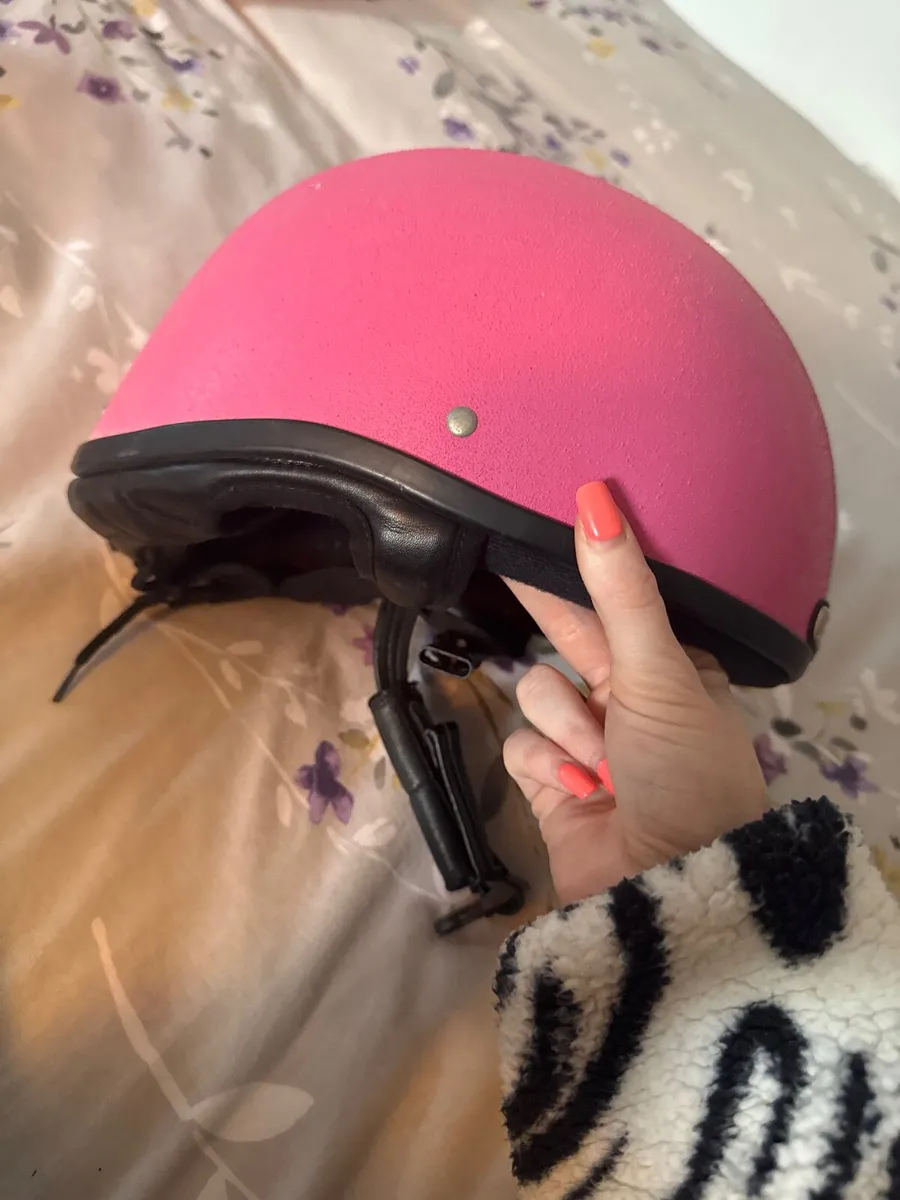 Champion Ventair Deluxe Jockey Helmet - Image 4