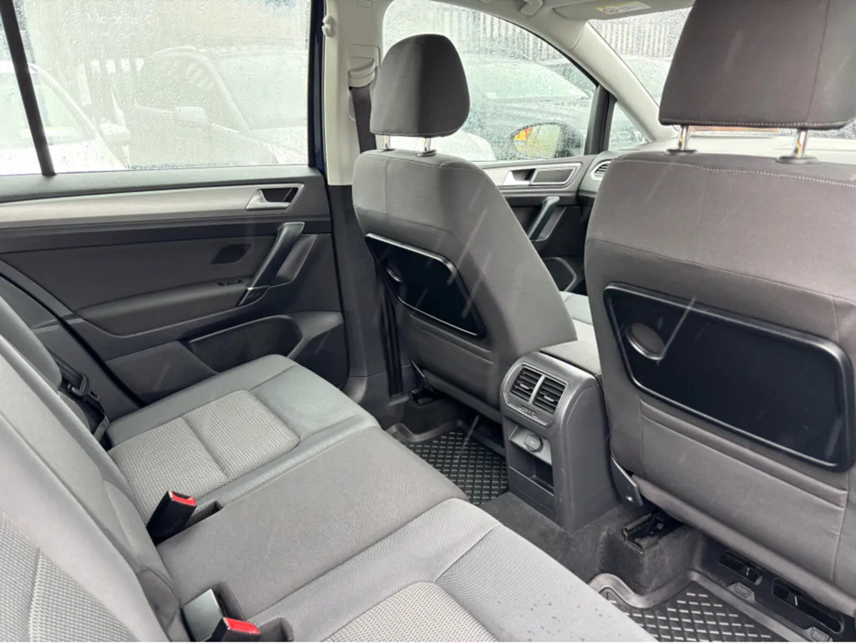 Volkswagen Golf SV 1.6 SE TDI 5DR AUTO DSG - Image 4